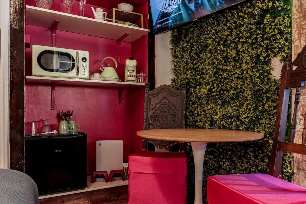 Unique Tiny Smart Home With Private Garden, Jacuzzi, Ps5, Cinema Projector - Sintra Wow Esterno foto
